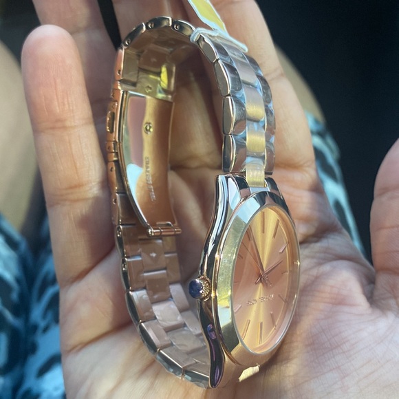 BNWT Michael Kors watch - Picture 7 of 7